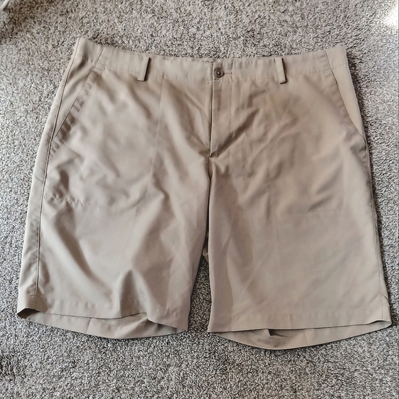 Nike Other - Nike Golf Standard Fit Dri Fit Golf Shorts Men's Size 38 (10.5" Inseam)